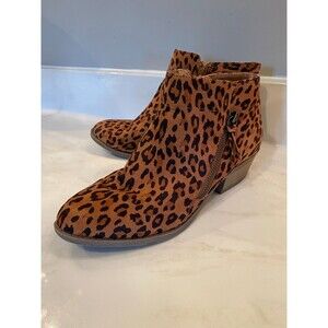 Arizona Faux Cheetah Print Memory Foam Booties Women’s Size 9 Boots Western